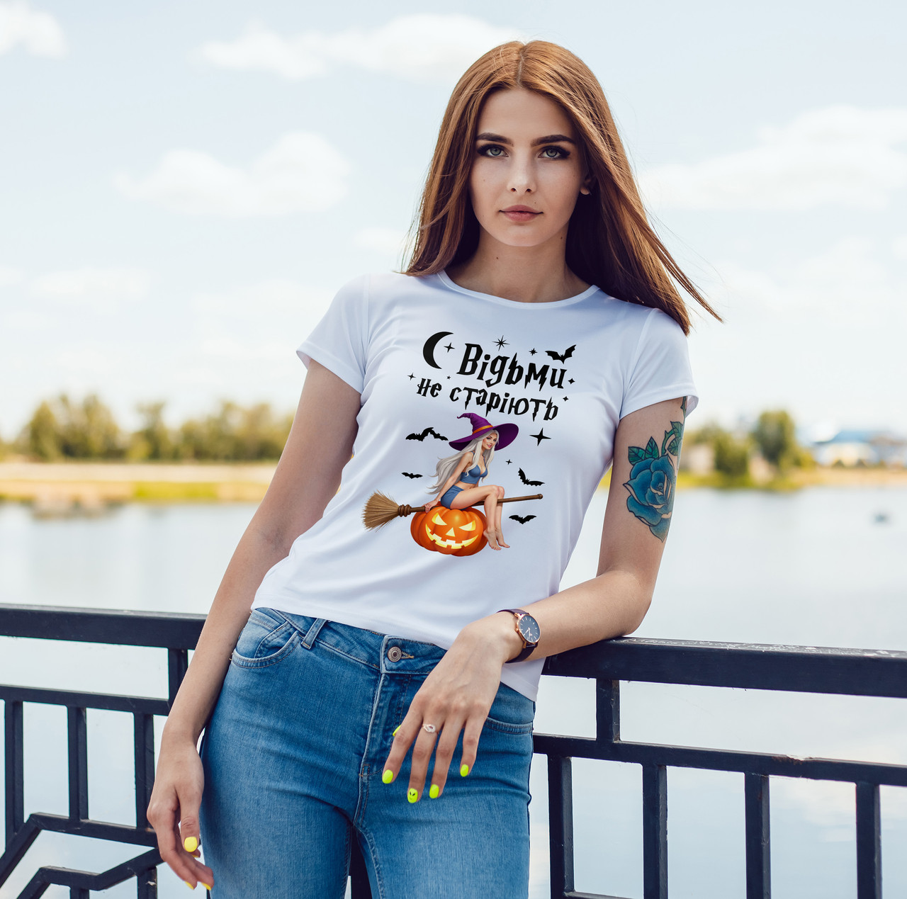 Жіноча футболка з принтом "Відьми не старіють" Білий, XL
